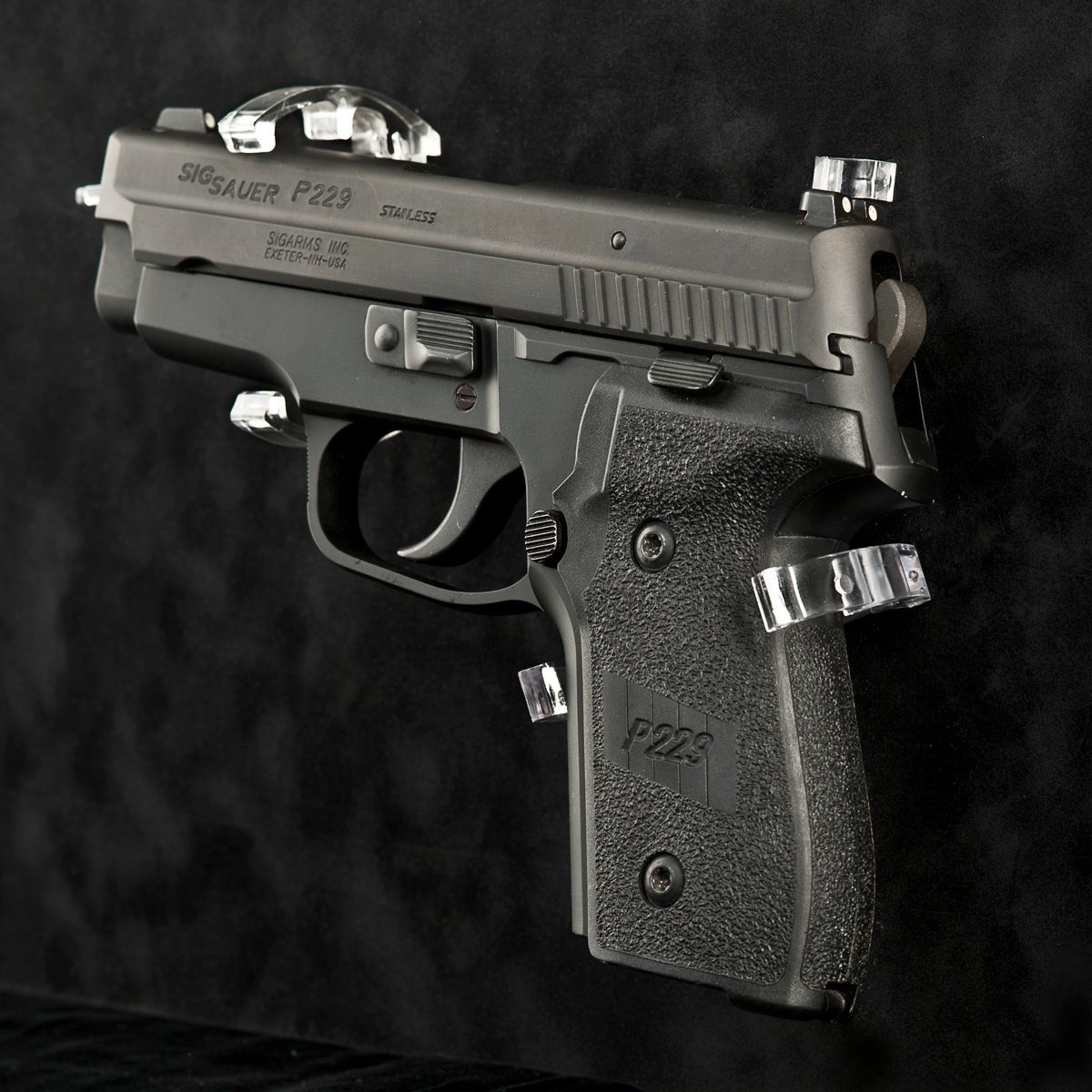 Gun Holder - Frame 'n' Copy